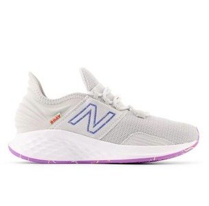 New Balance Women’s Roav Running Shoes