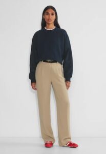 Aritzia The Effortless Pant – Crepette Aritzia The Effortless Pant – Crepette